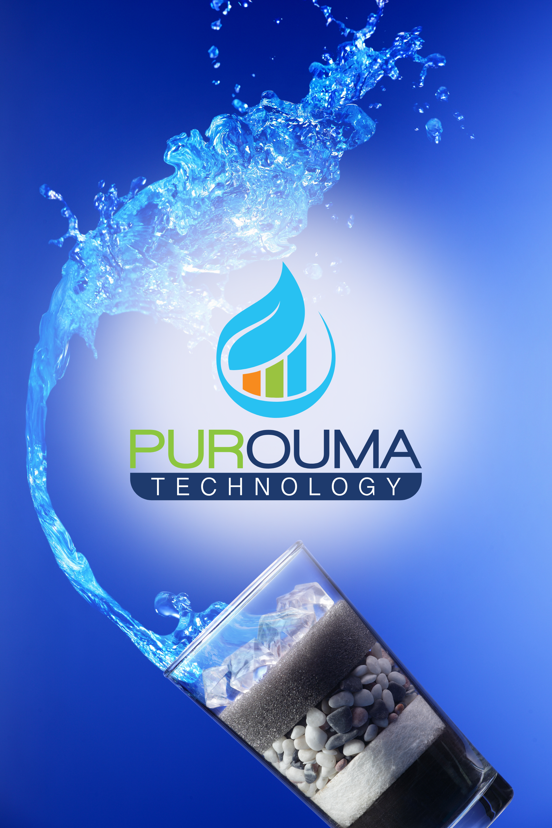 Verre d'eau filtrée, éclaboussures d'eau. Logo : « PUROUMA TECHNOLOGY » avec graphisme bleu, vert et orange.