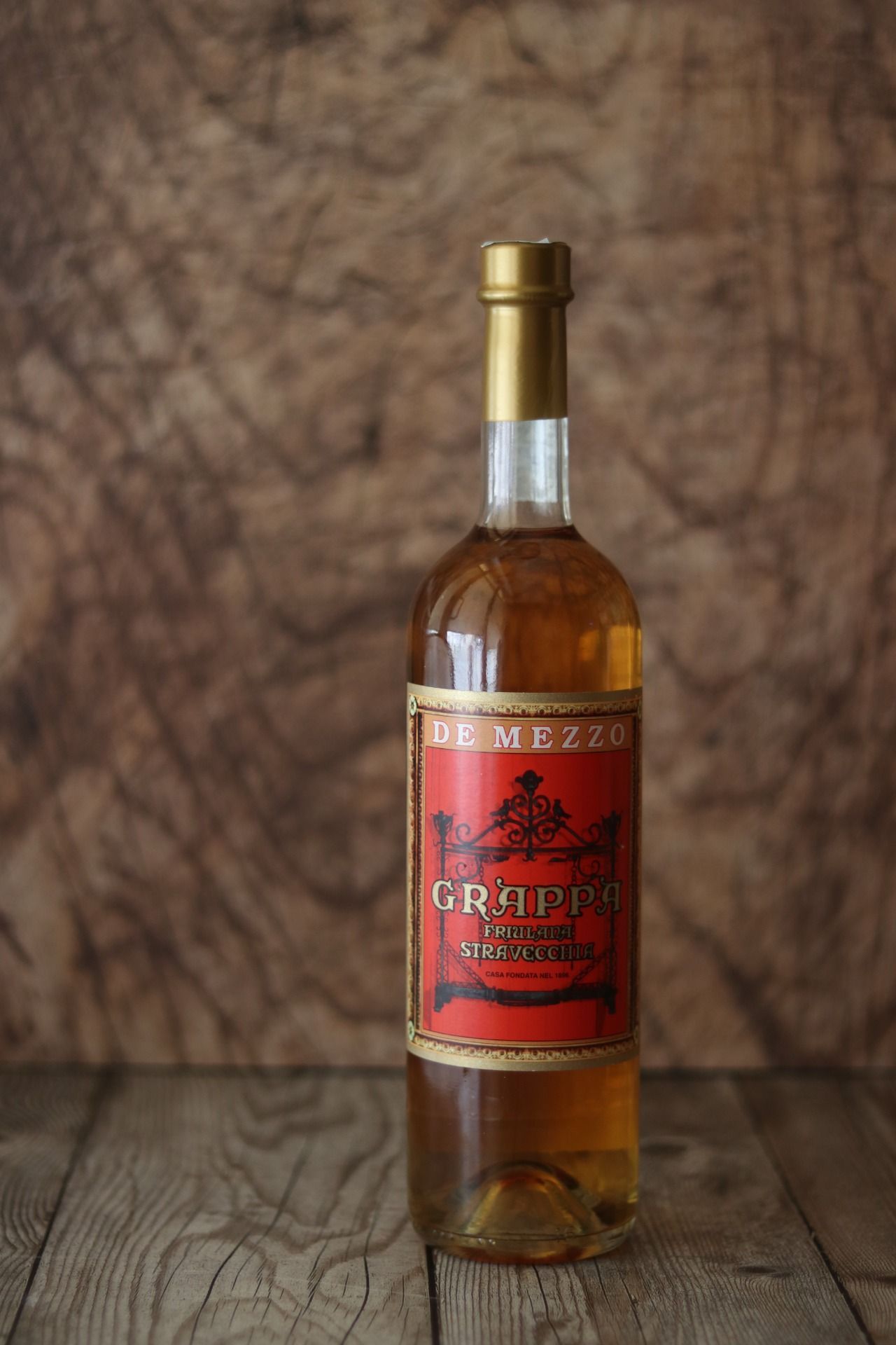 Bottiglia di grappa stravecchio De Mezzo