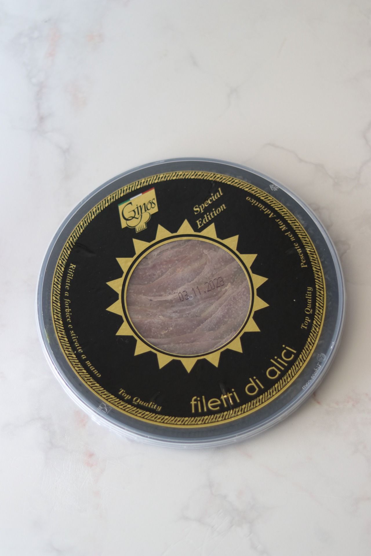 confezione di filetti di alici