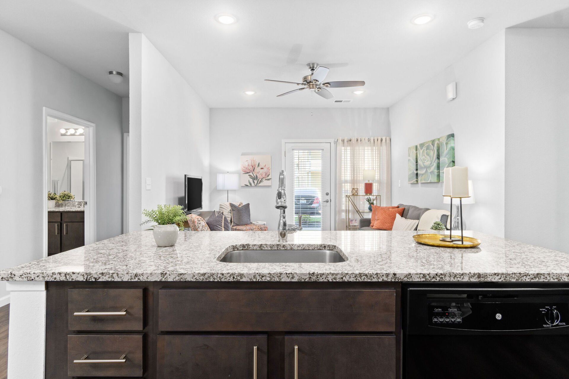 Home Highview Pointe