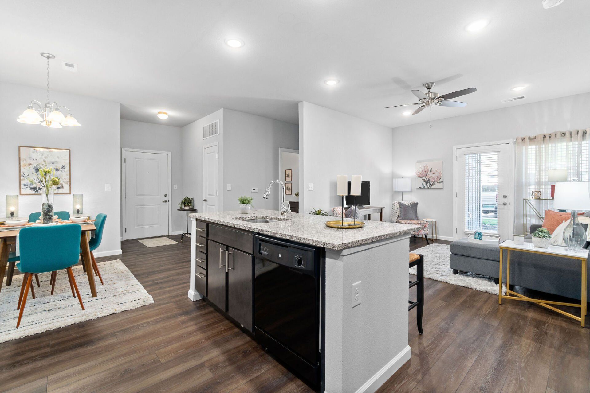 Home Highview Pointe