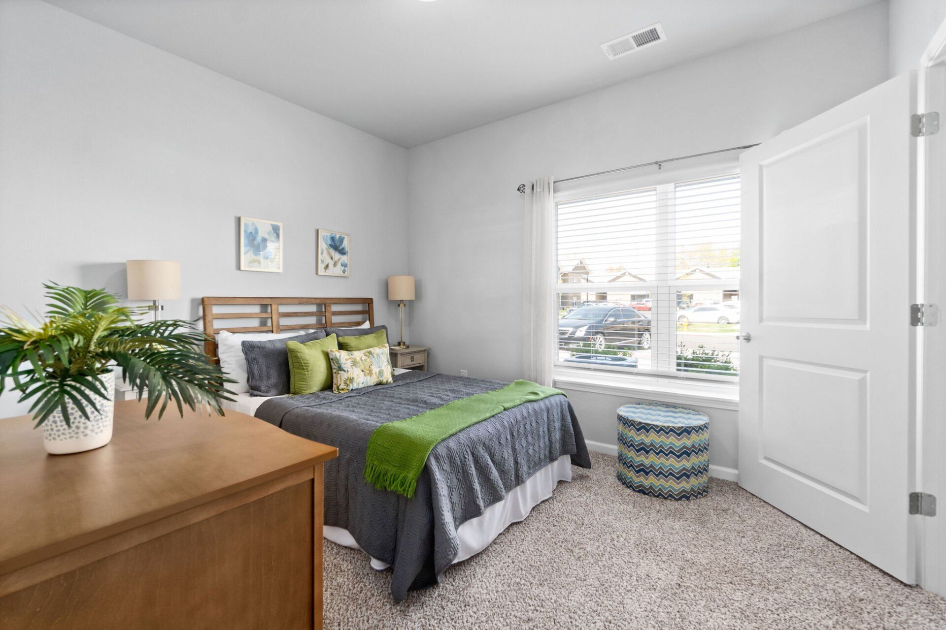 Home Highview Pointe