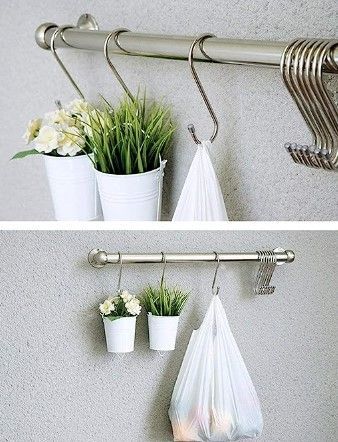 Una varilla plateada con ganchos en forma de S