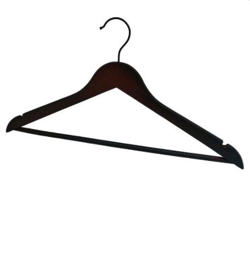 Percha de madera de color marrón oscuro.