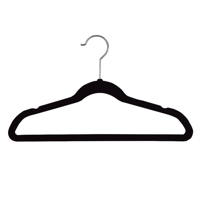 Percha de terciopelo negro con gancho plateado.