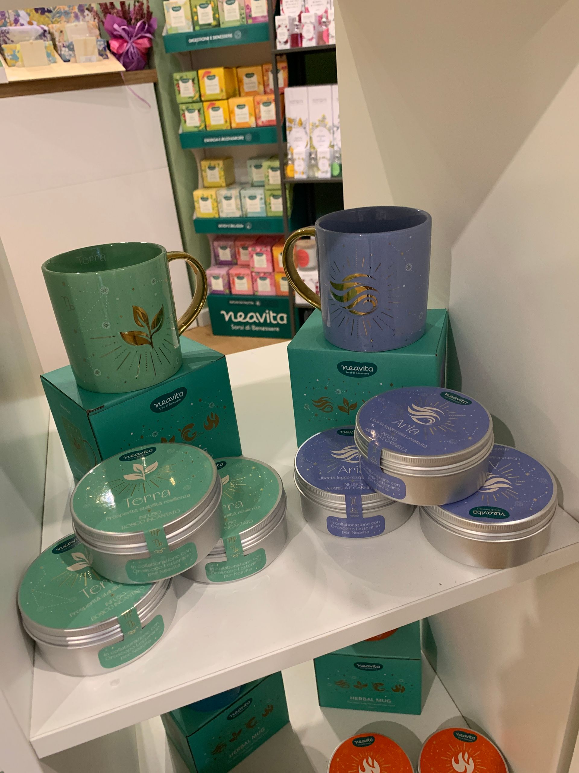 Assortimento di tazze