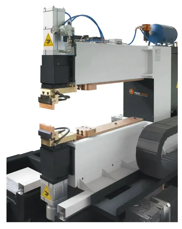 Installations de soudage robotisées multi-axes