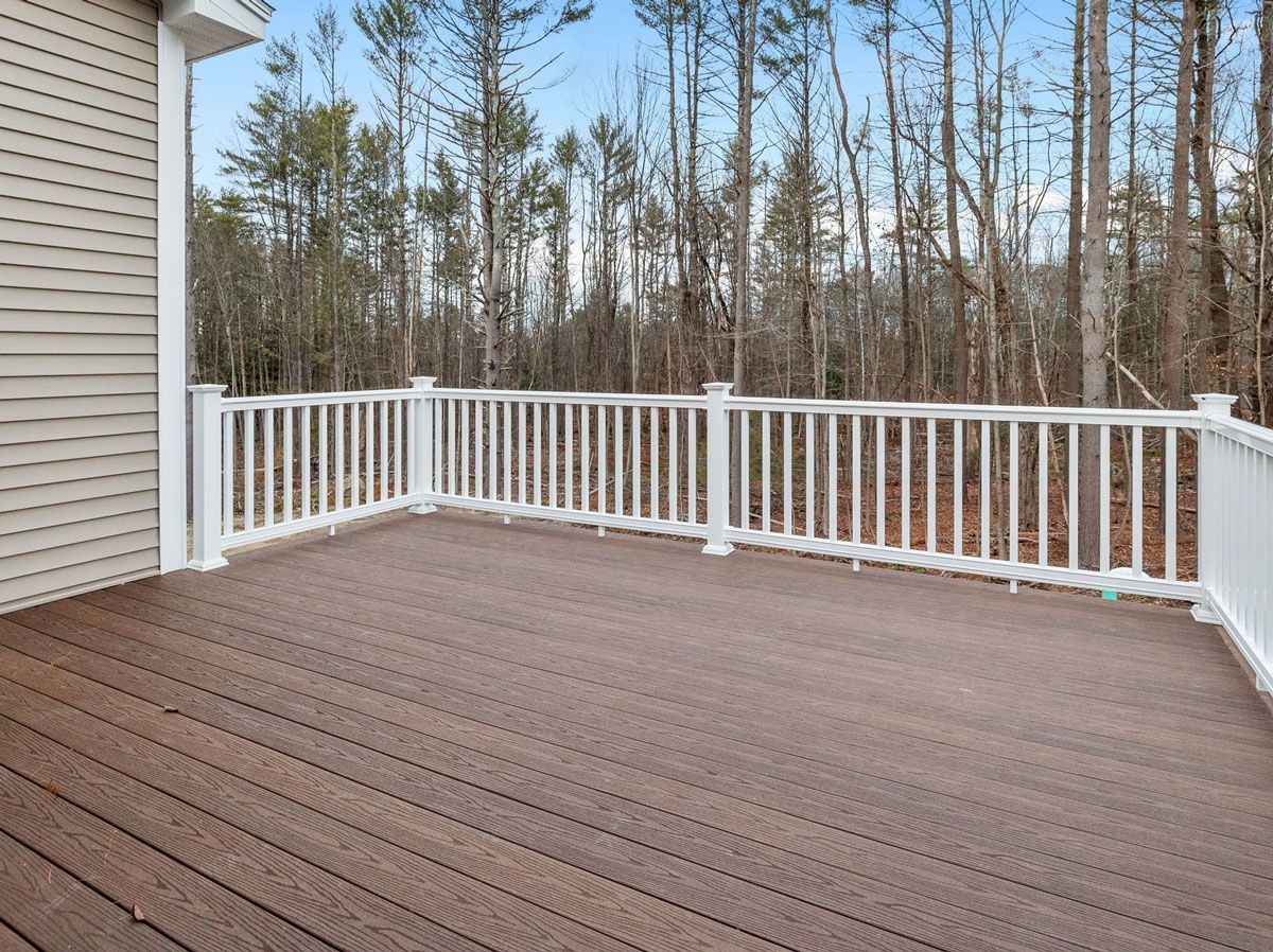 Deck With Fence — Puyallup, WA — Minh's Landscaping and Gardening Service