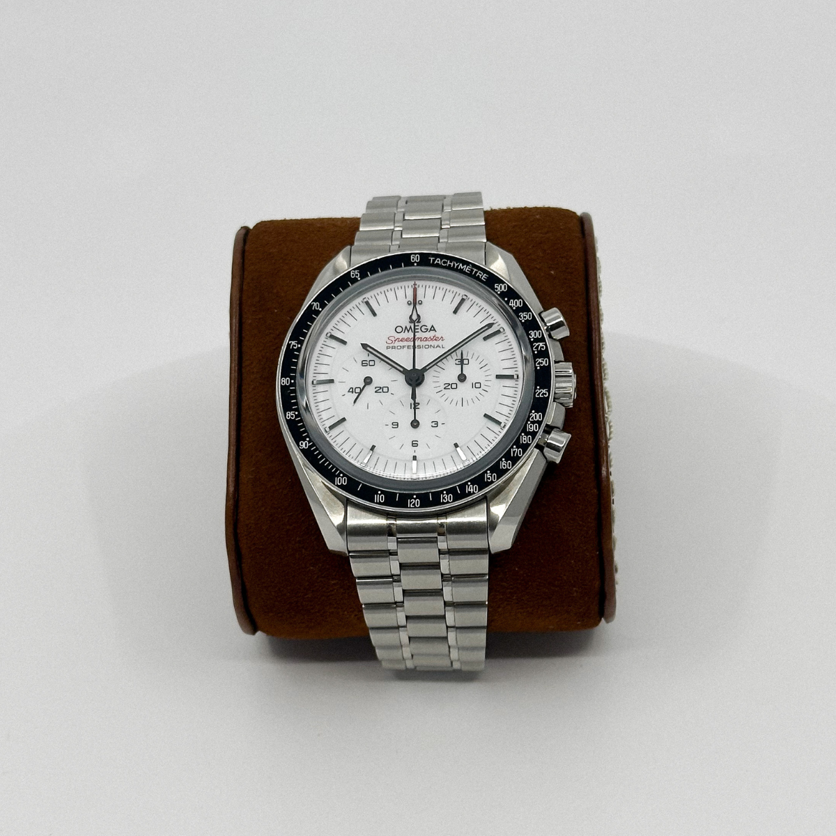Omega Speedmaster Moonwatch Professional White Dial (2024)