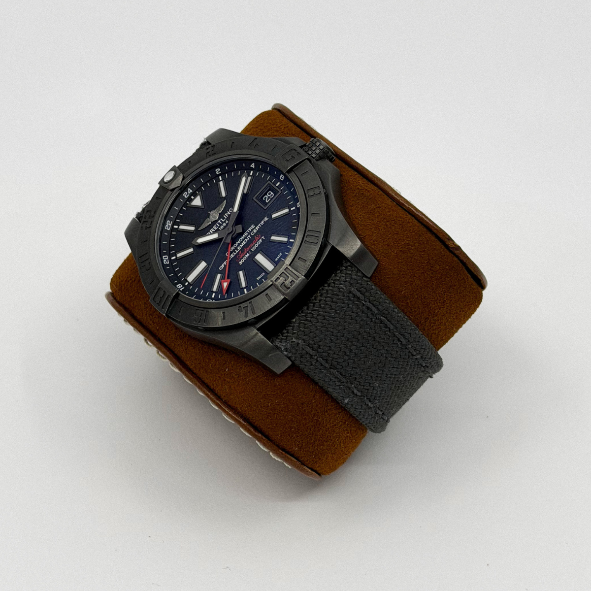 Breitling Avenger II GMT Blacksteel (2017)