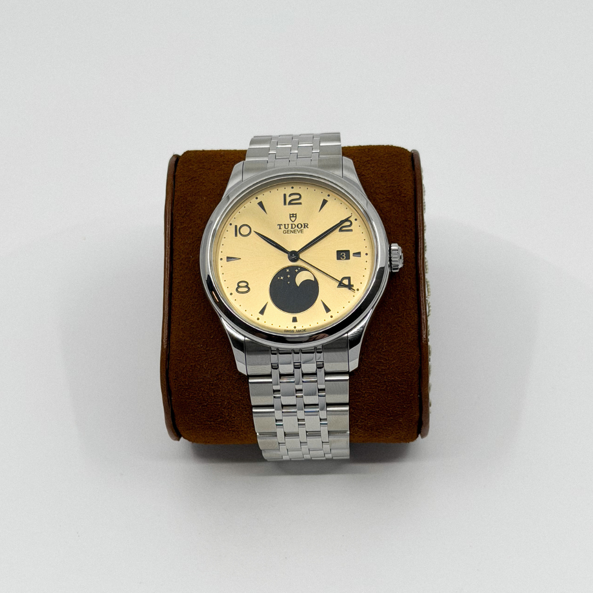 Tudor 1926 Luna (2026 BNIB)