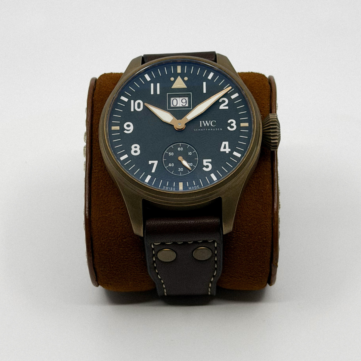 IWC Big Pilot Big Date Spitfire Edition “Mission Accomplished”