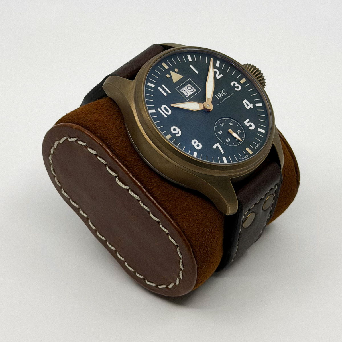 IWC Big Pilot Big Date Spitfire Edition “Mission Accomplished”