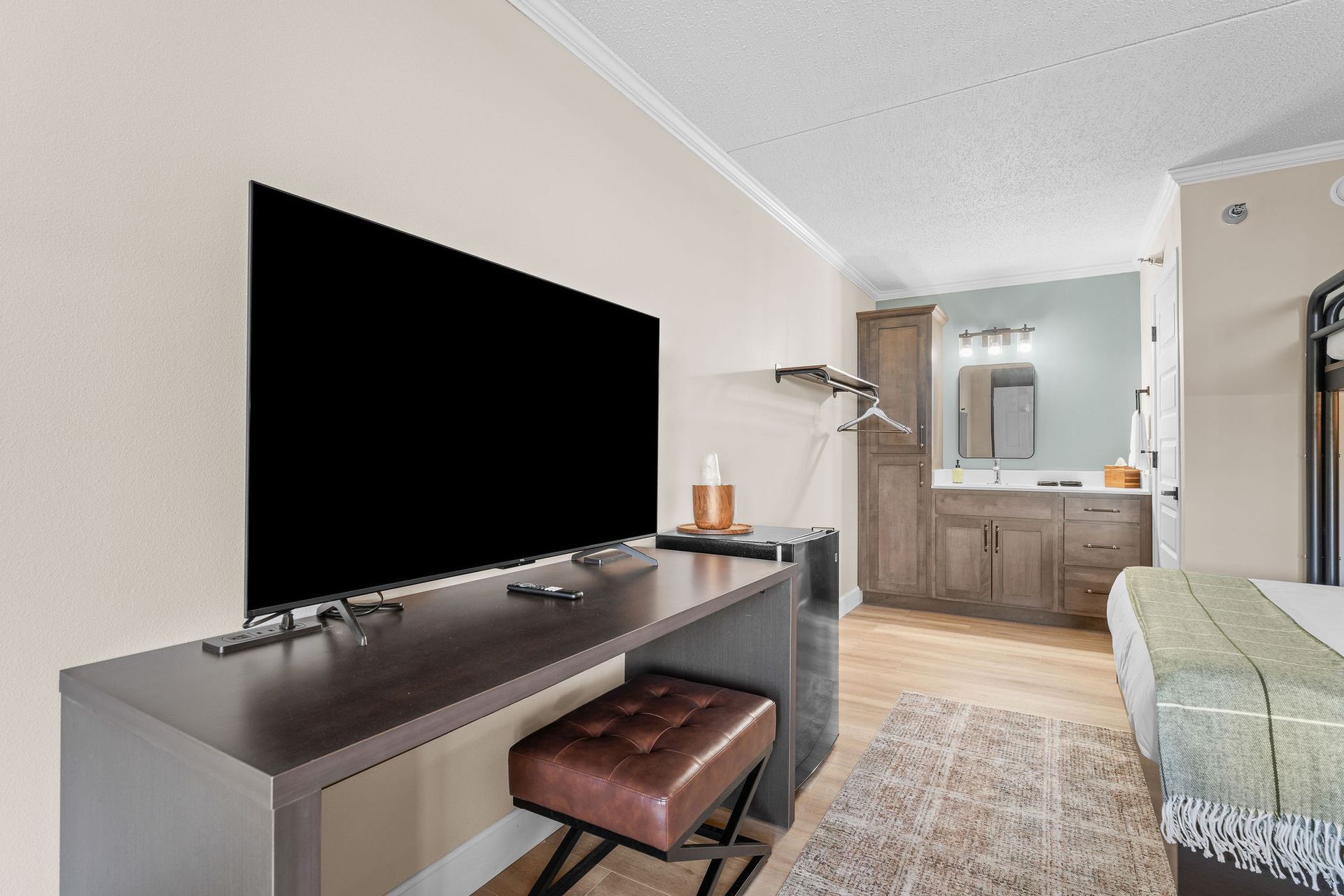 bunk room tv and bathroom