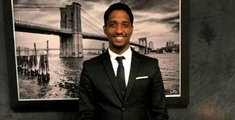 Enmanuel Santiago es fundador de la firma de servicios legales estratégicos, Proreclamador
