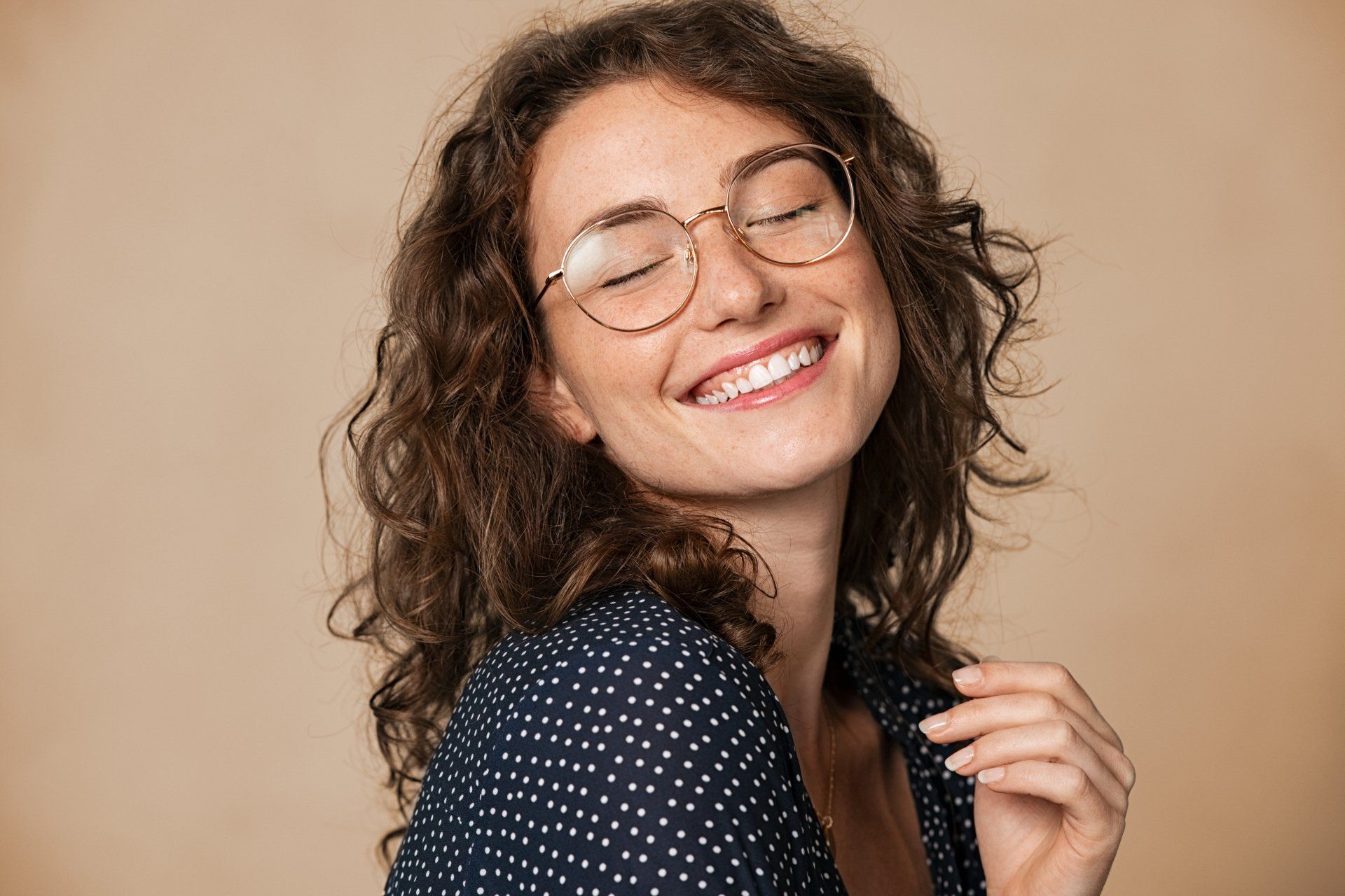 Happy Girl With Glasses — Middlesboro, KY — Mountain Optical Happy Girl With Glasses — Middlesboro, KY — Mountain Optical