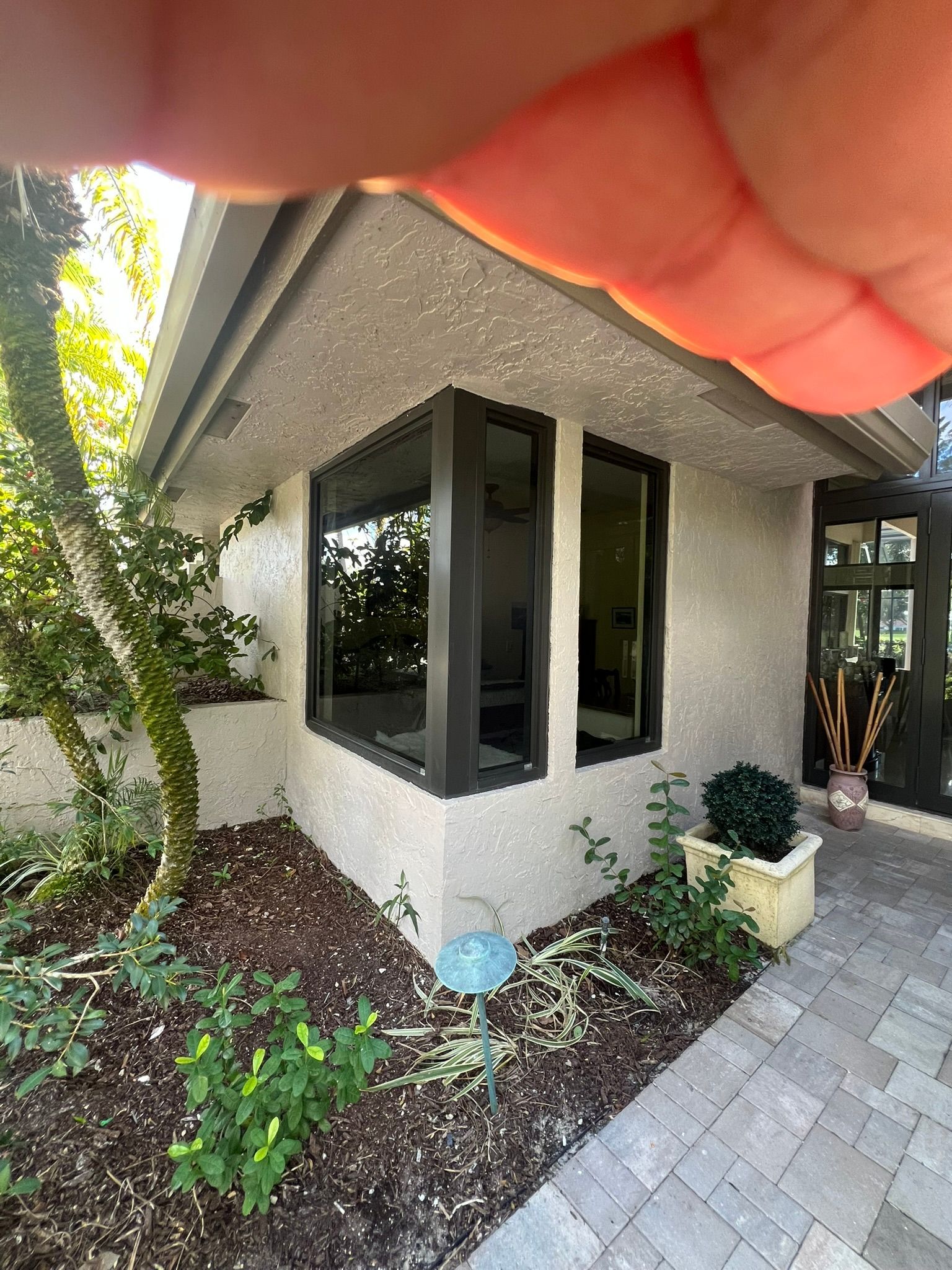 Hurricane  window bronze corner