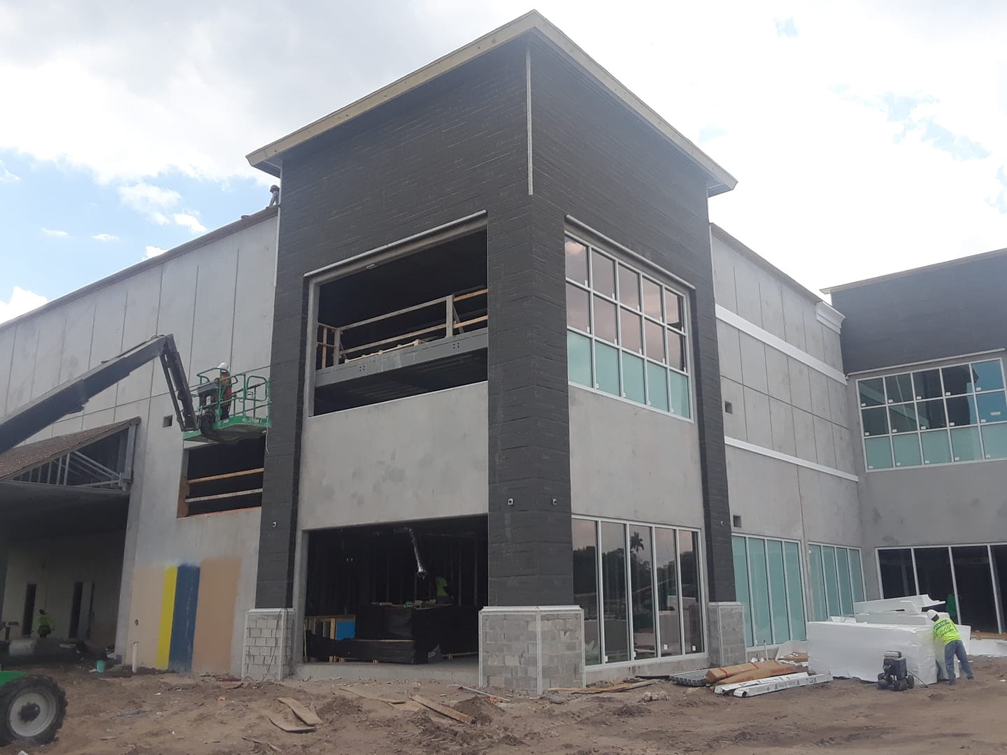 Storefront Windows. Self-Storage 