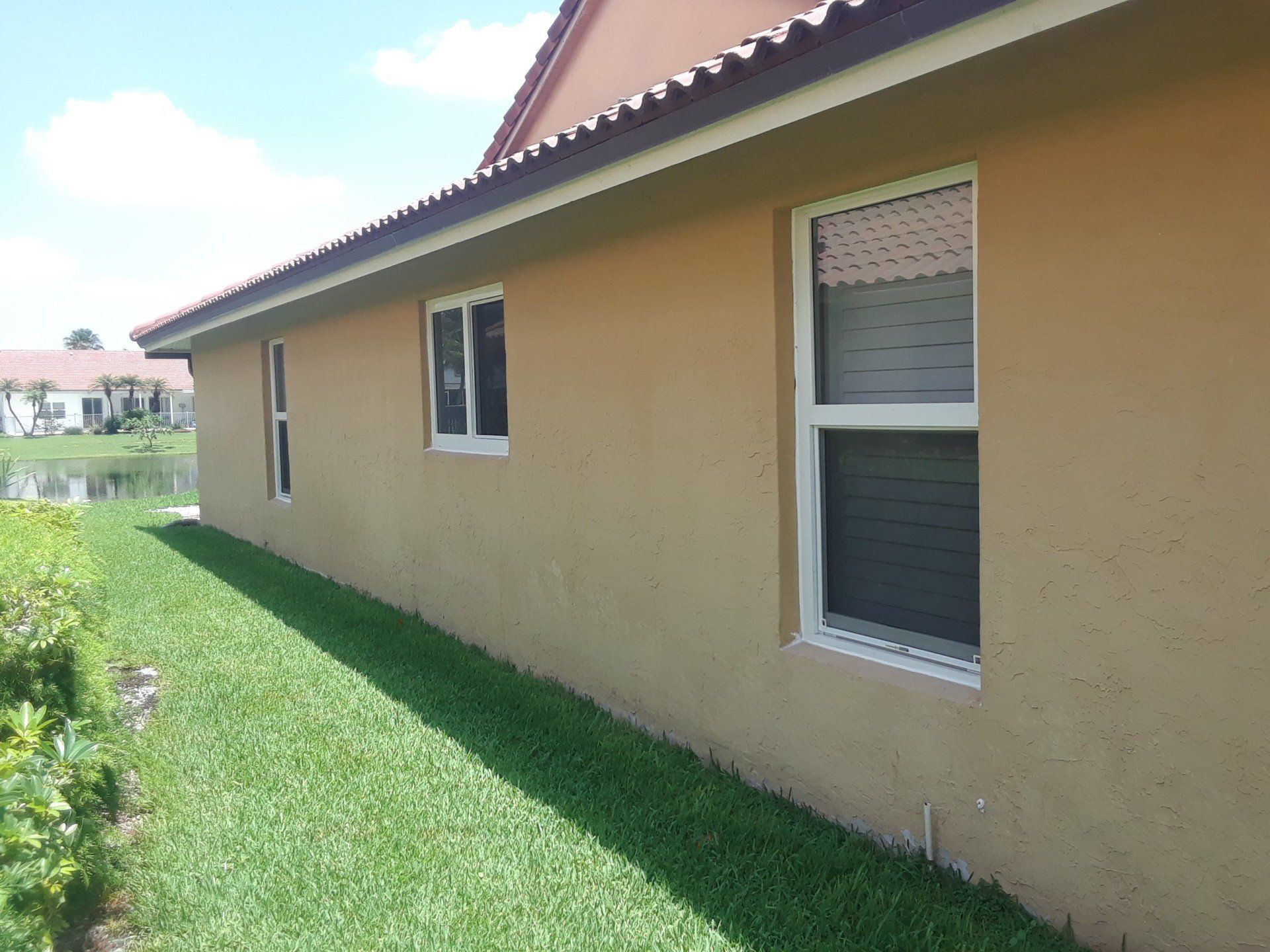West Boca Raton FL Home Horizontal rolling window and Single Hung