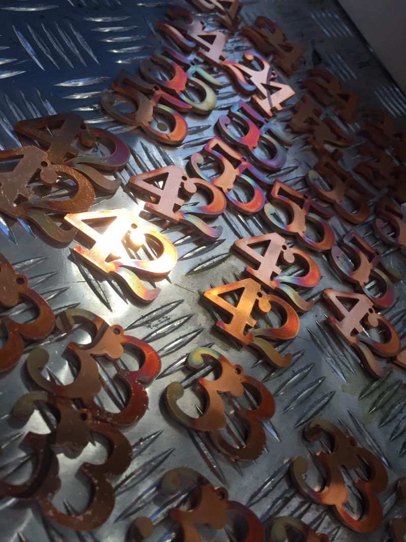 taglio di lamiere a Pavia di Udine