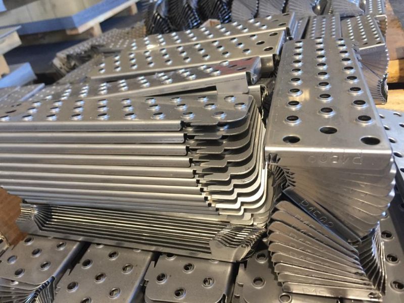 servizio di taglio di lamiere a Pavia di Udine