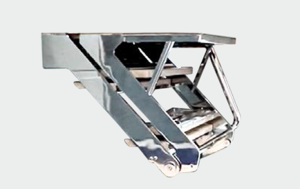 scalette per barche a Pavia di Udine modello Reverse