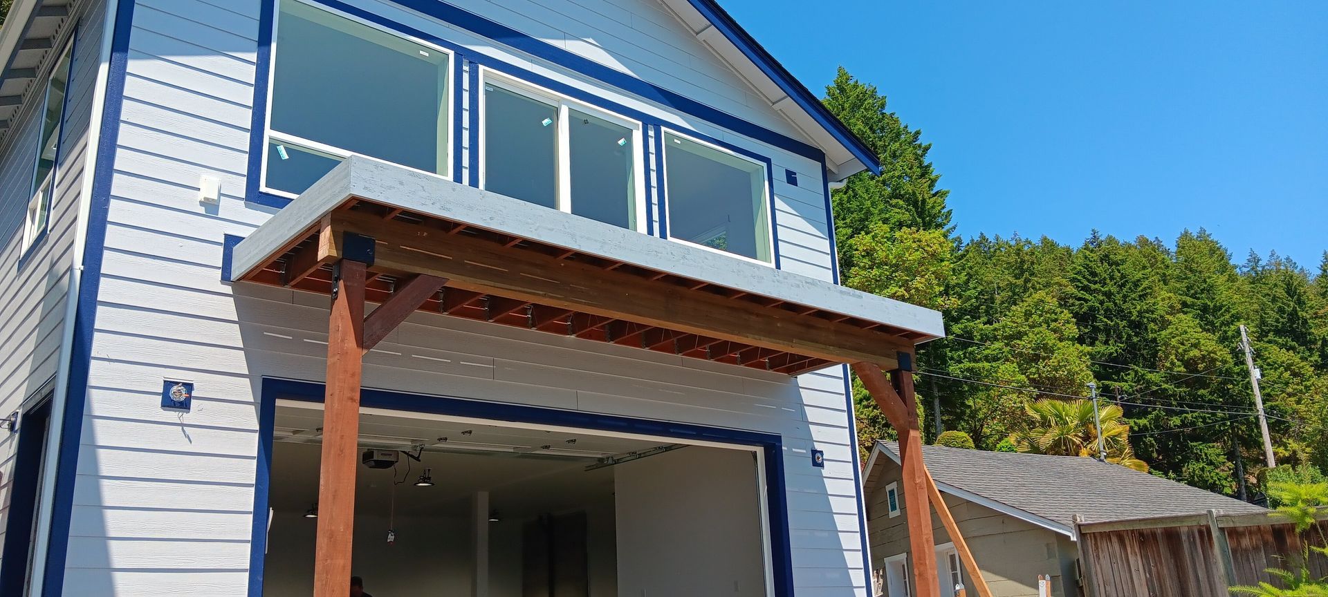 raymonds-general-contractors-llc-decks-patios-outdoor-spaces-service