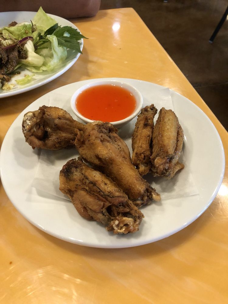 Thai Food — Fried chicken wings in Murfreesboro, TN