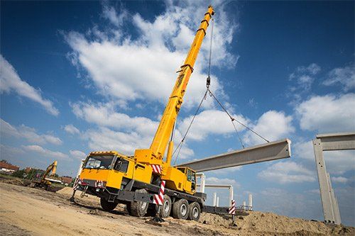 Construction Vehicle — Lifting Vehicle in Blue Springs, MO