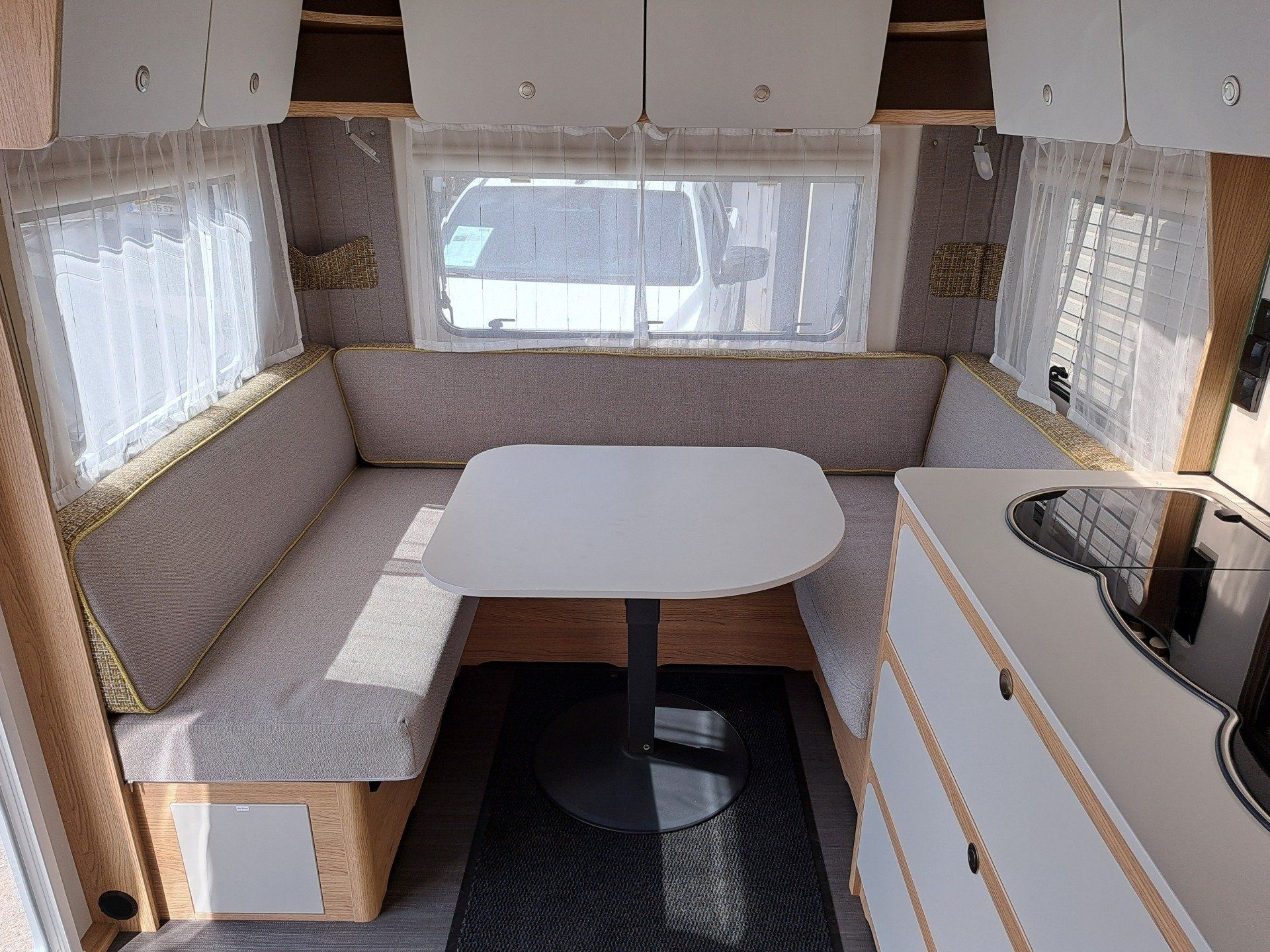 Apollo Innenausstattung