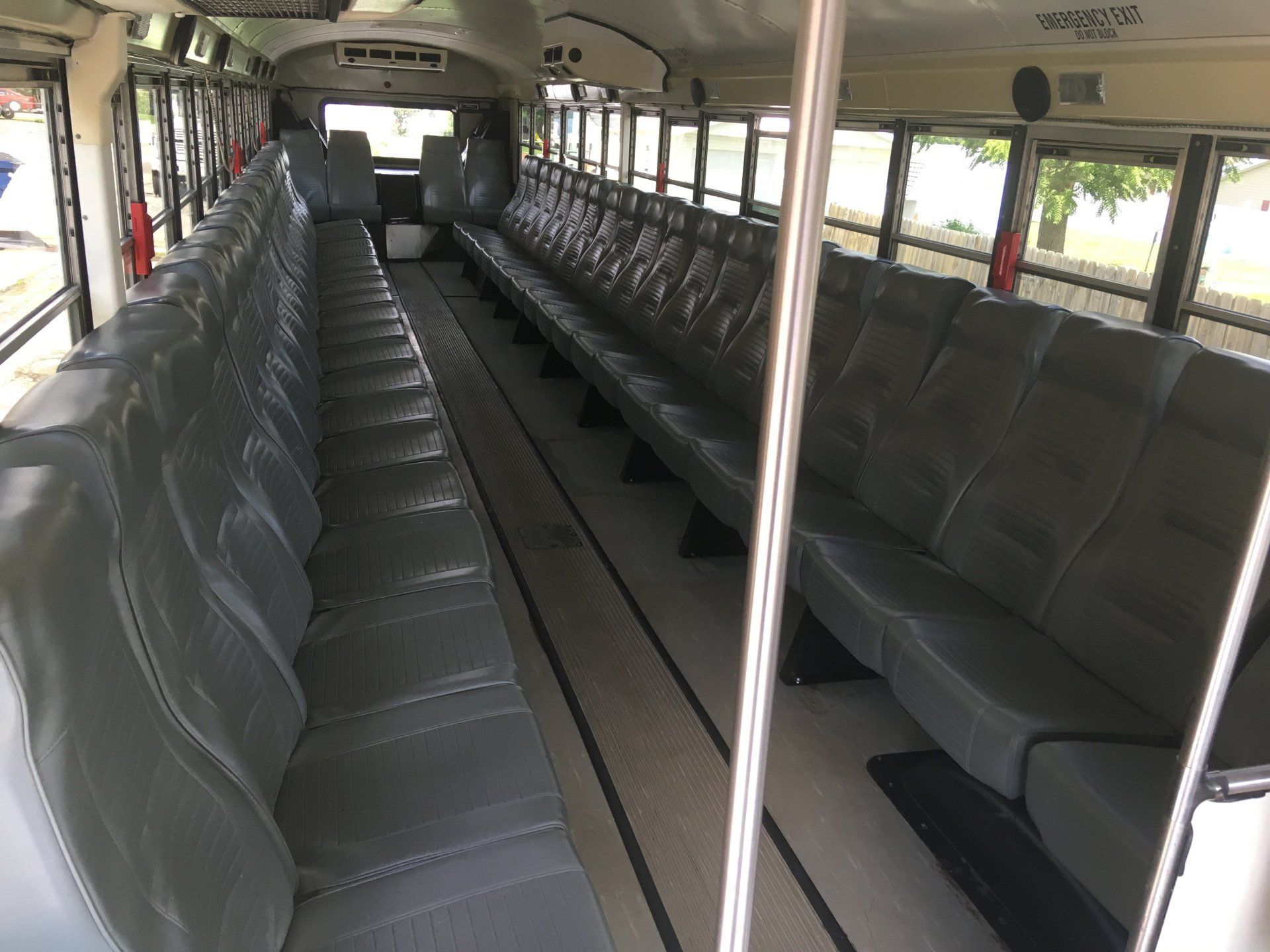 Big Party Bus — Spencerville, OH — Lucky Limo