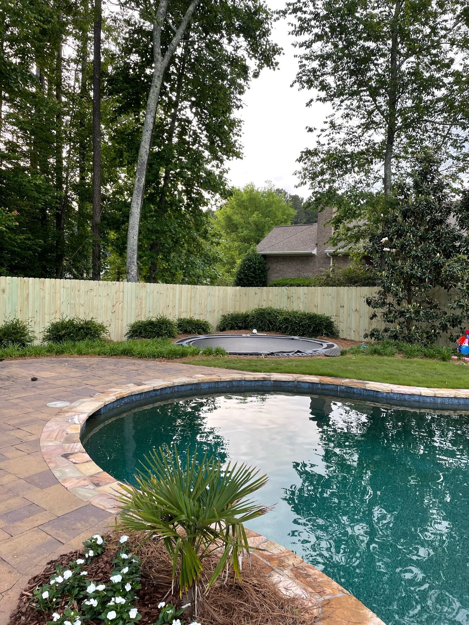 stockage privacy fence