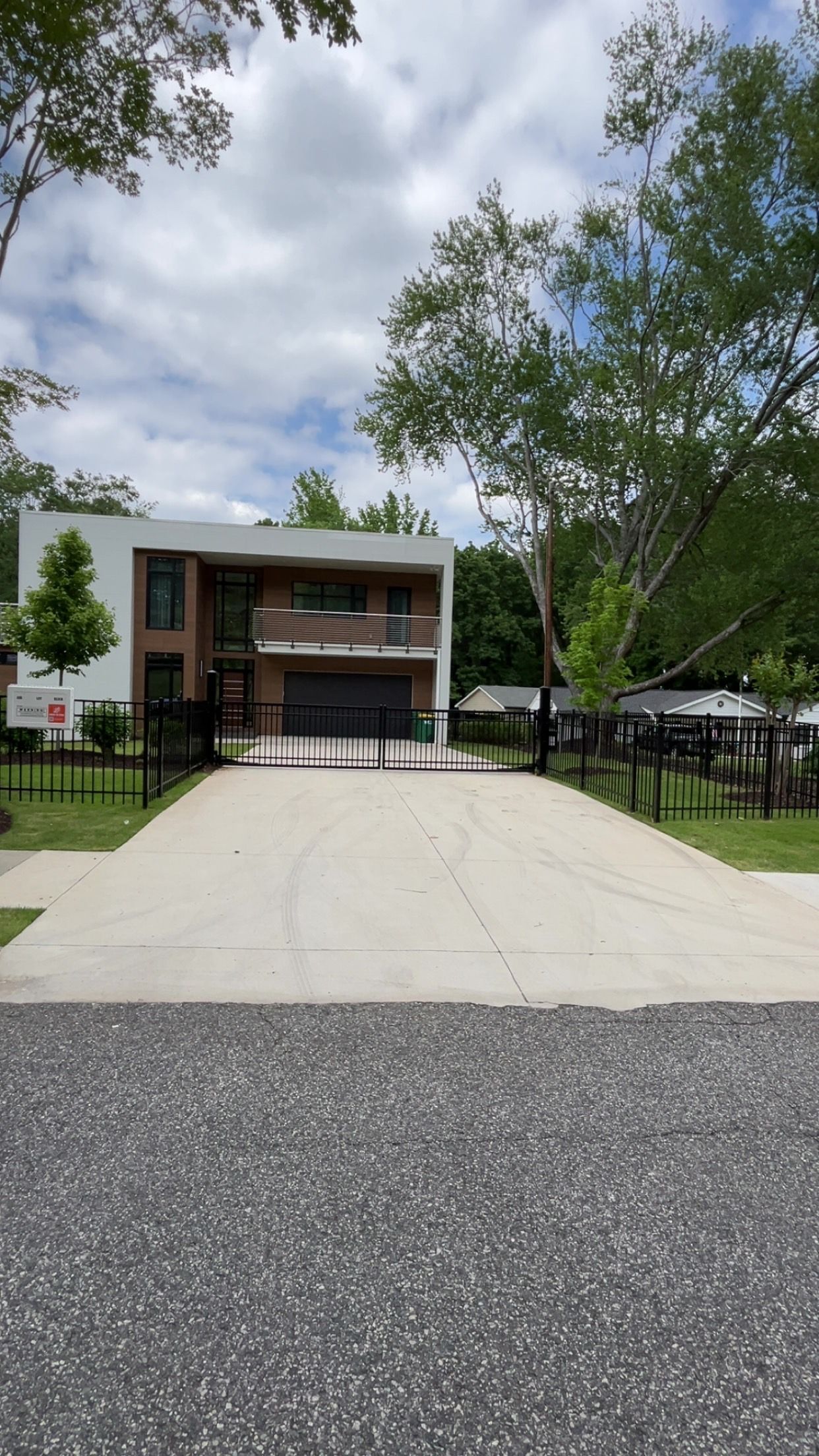 aluminum residential gate