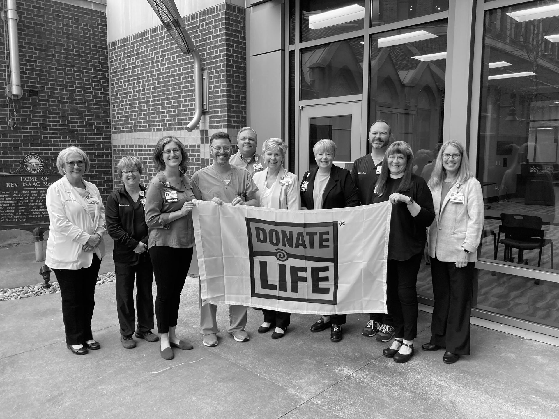 KCMS Members hold Donate Life banner