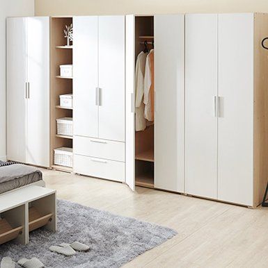 Modern Wardrobe Room - Cabinet Makers in Torrington, QLD
