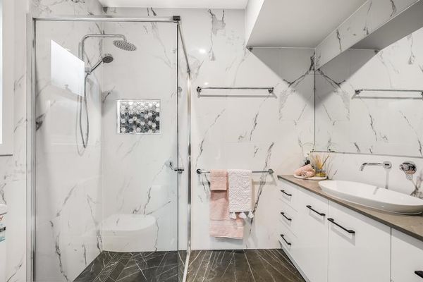 Morden Marble Bathroom Design - Cabinet Makers in Torrington, QLD