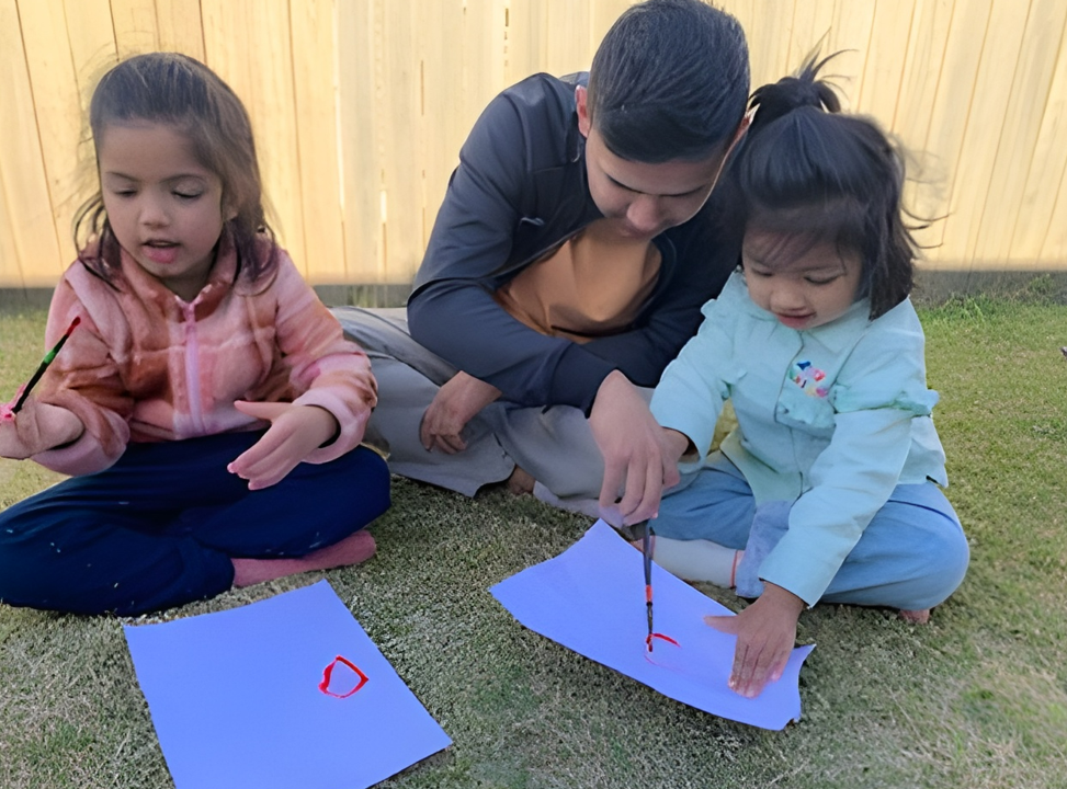 Pathologist Teaching Little Girl — Speech Pathologist in Toowoomba, QLD