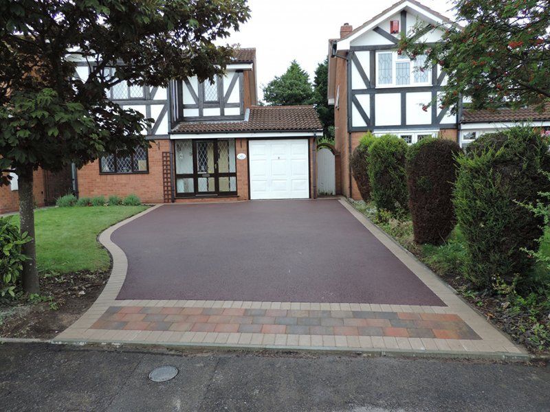 surfacing domestic driveways