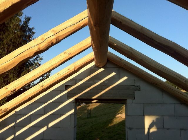 posa di copertura edile in legno