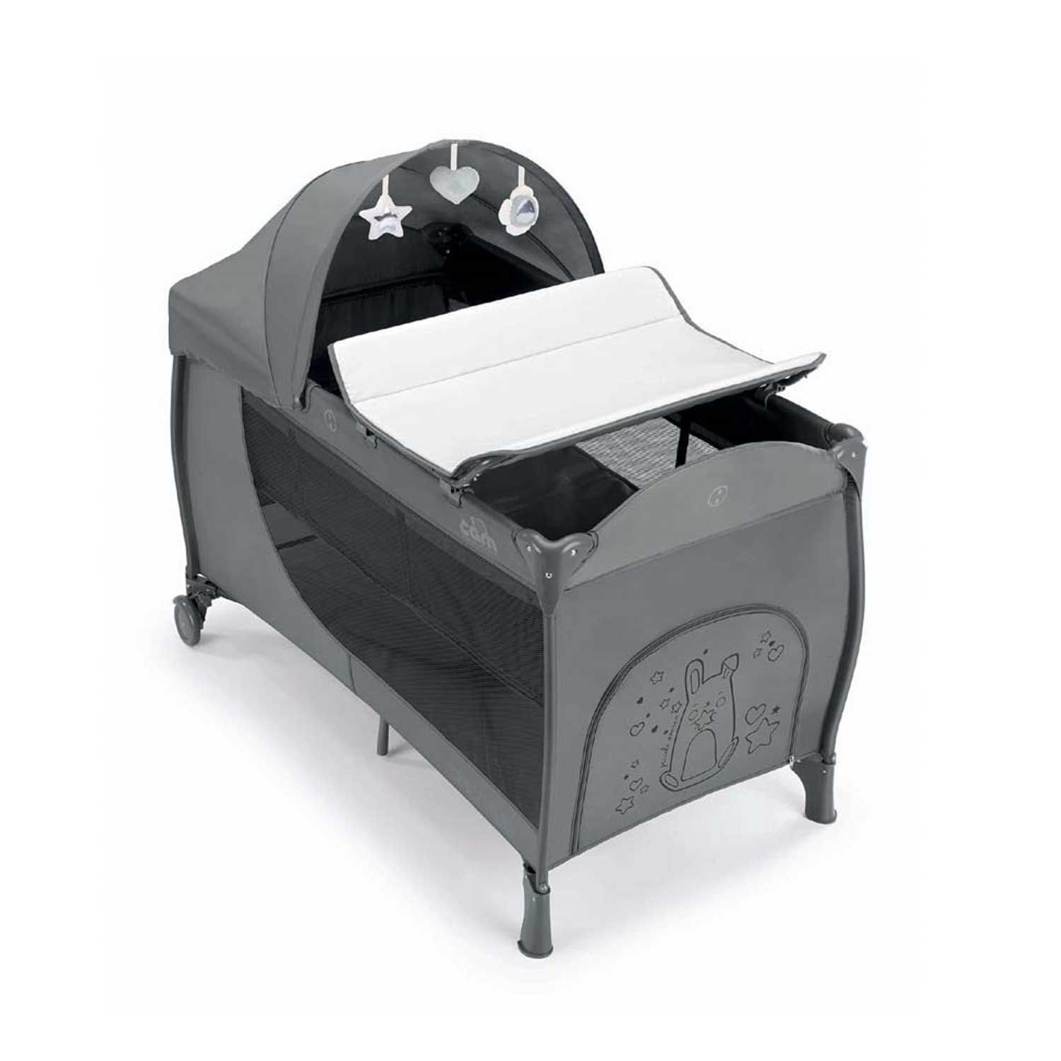 Una culla con fasciatoio attaccato