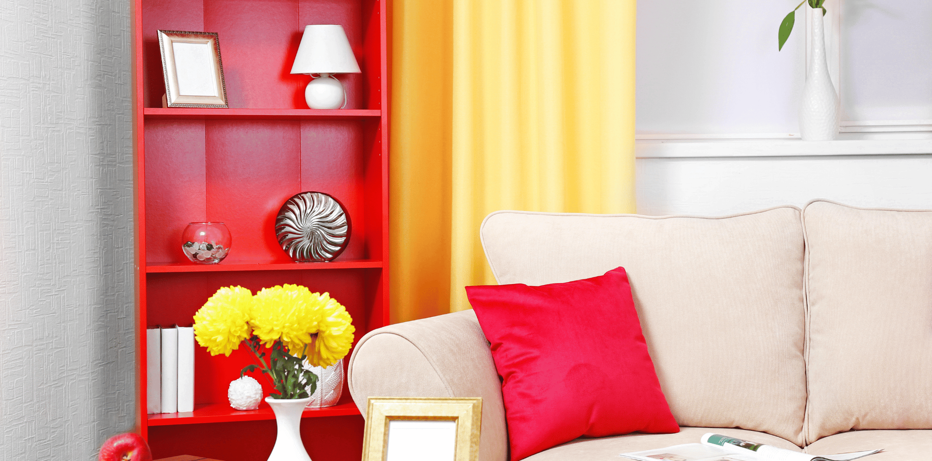 contrasting colours in a loungeroom