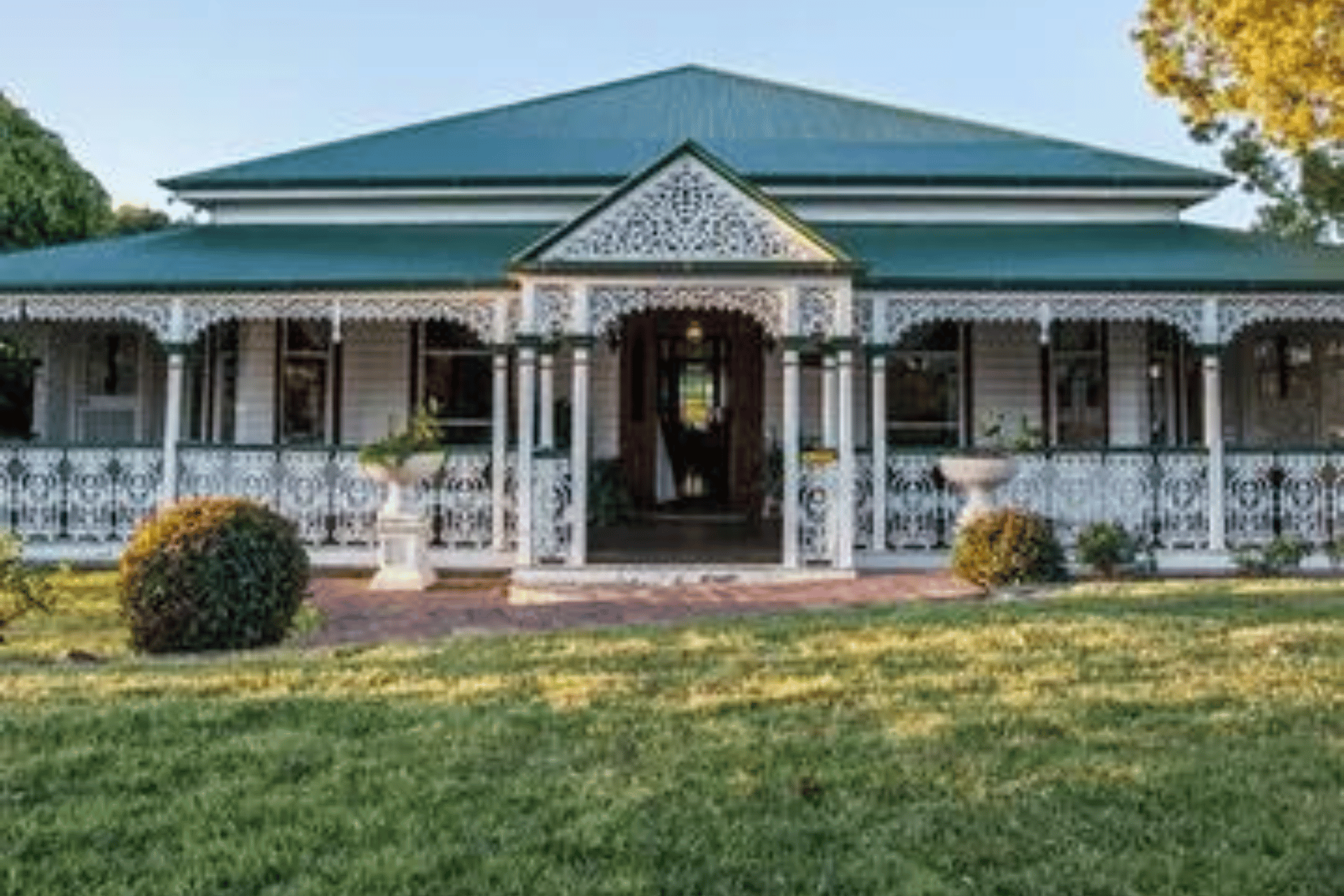 Preserving History Painting Heritage Homes with Care