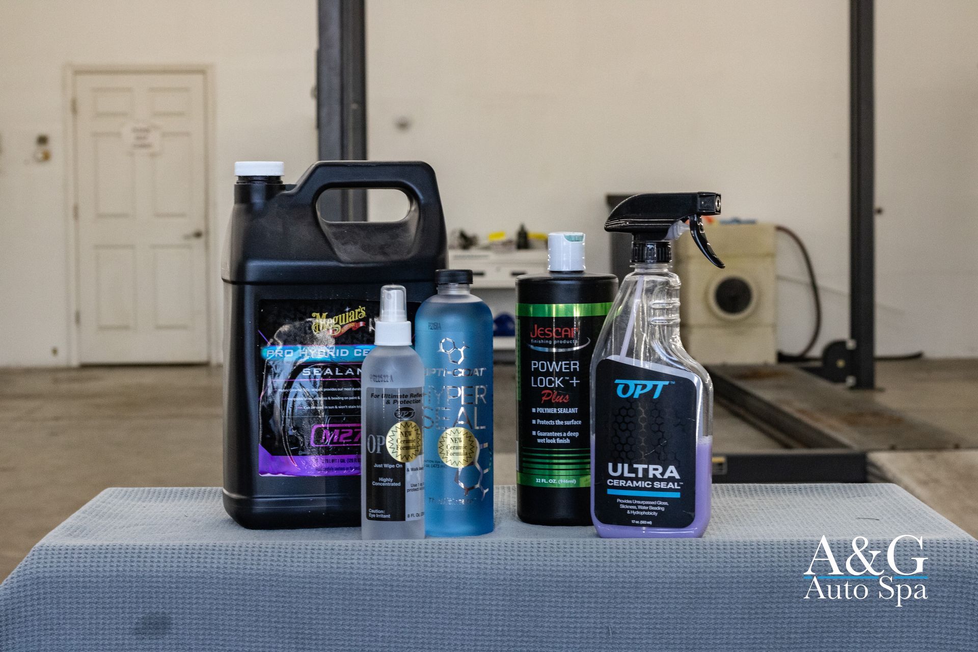 Synthetic waxes and sealants for auto detailing