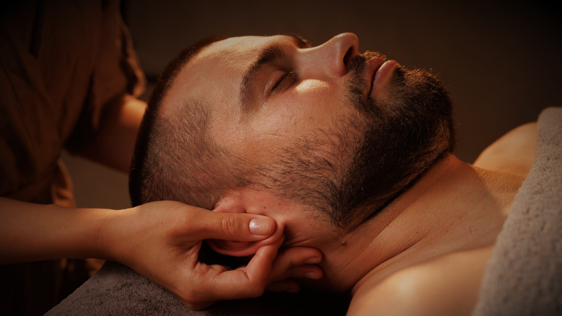 Indian head massage at Aurah