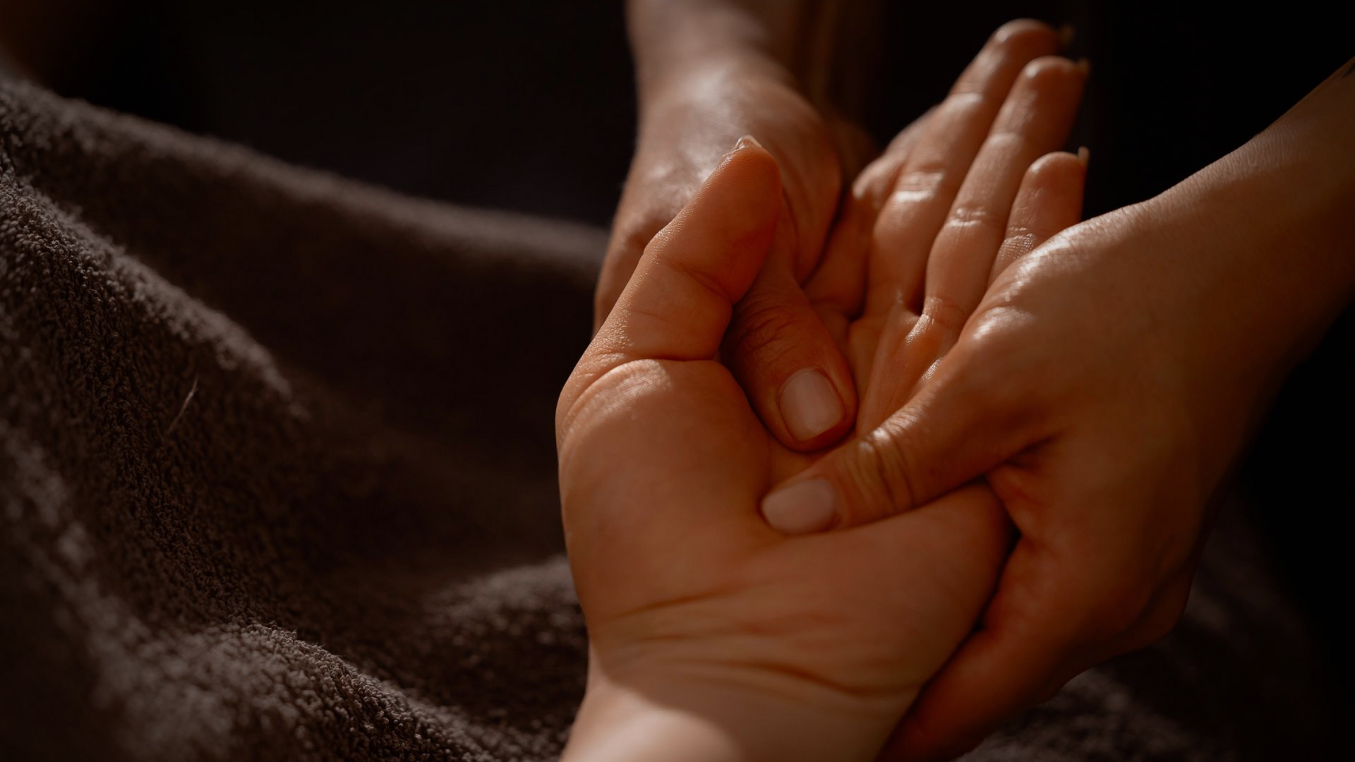 Manual Lymphatic Drainage to reduce ankle swelling at Aurah spa in Prestwick, Ayrshire