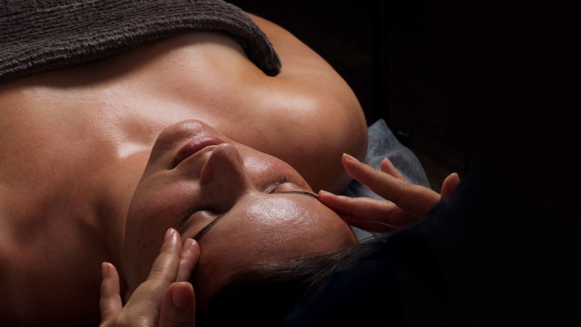 Manual Lymphatic Drainage on the face to reduce puffiness at Aurah spa in Prestwick, Ayrshire