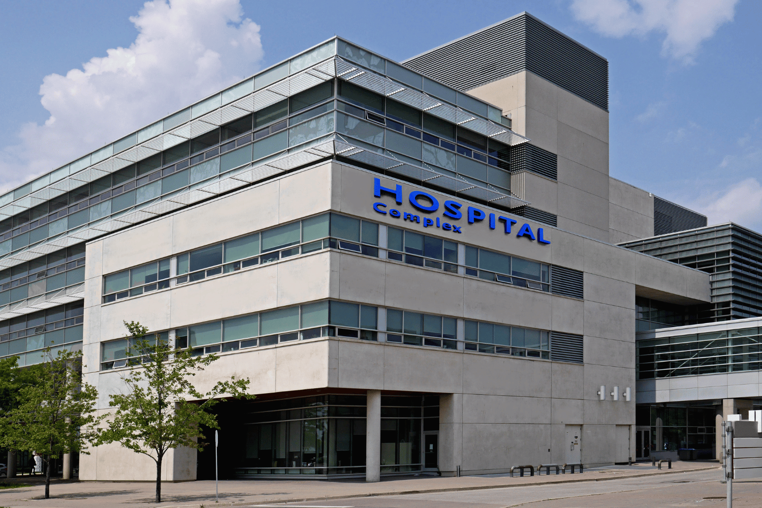 A large building with the word hospital on it