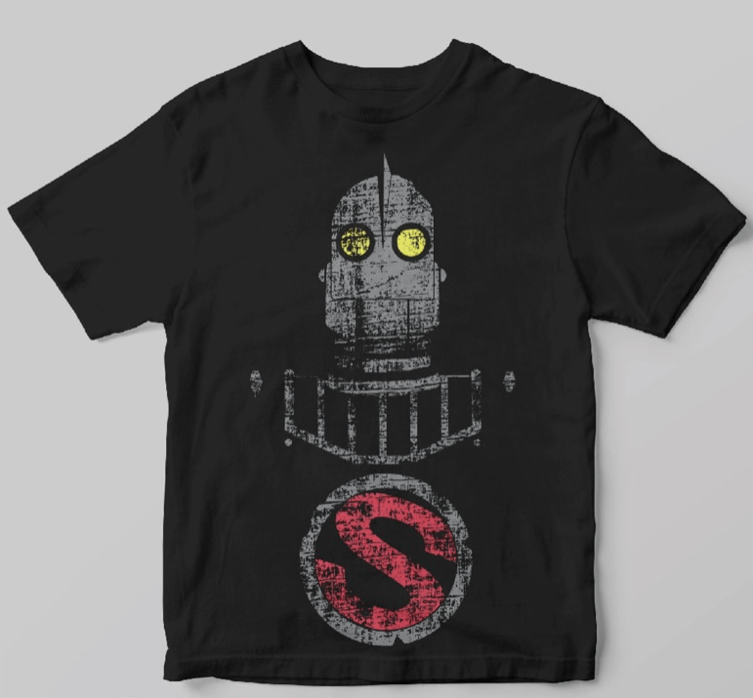 Una camiseta negra con la imagen de un robot.