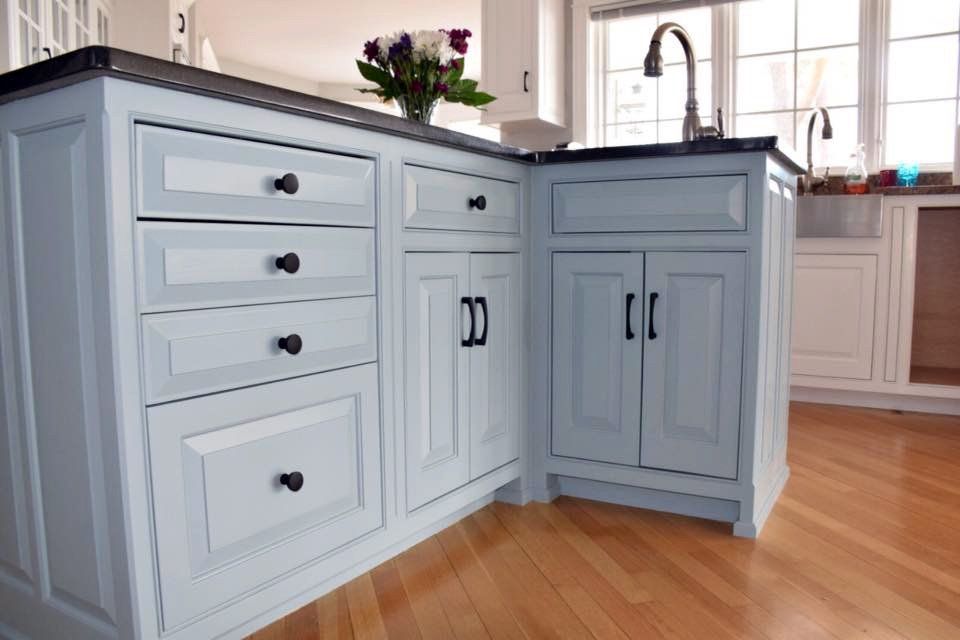 Kitchen Cabinet Painting | Rob Dee Painting