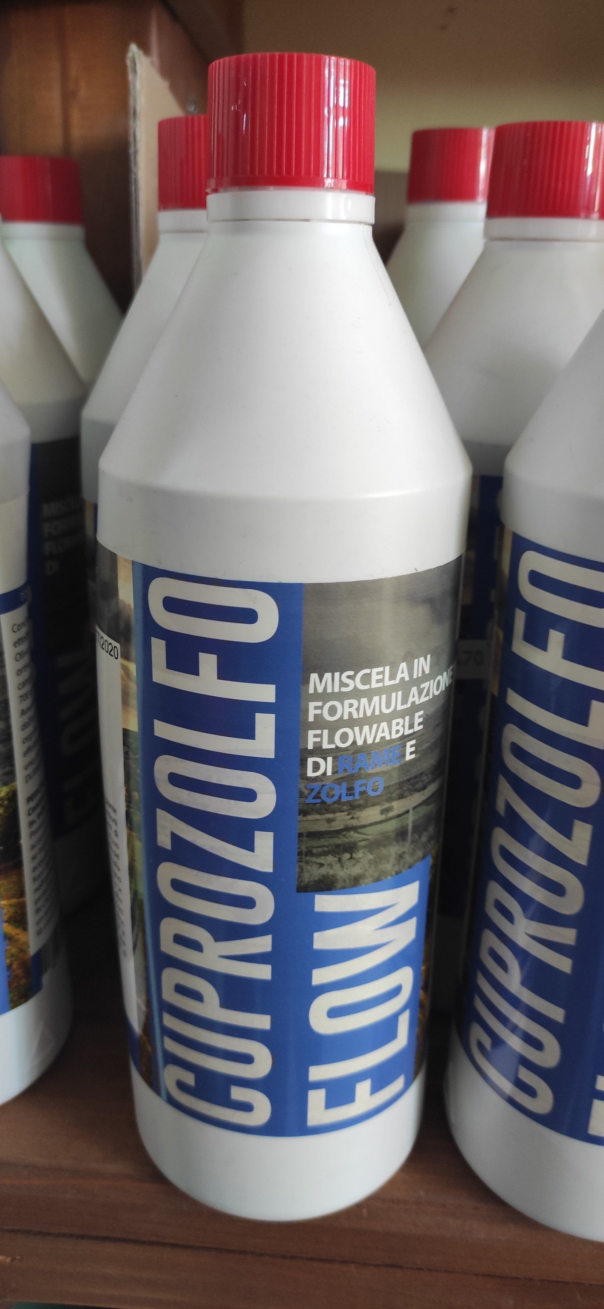 MISCELA IN FORMULAZIONE FLOWABLE DI RAME E ZOLFO